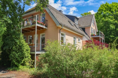 Eigentumswohnung in Stadtvilla zzgl Stpl u. Gartenanteil angrenz.am Berliner Forst - Seitenansicht (8330)