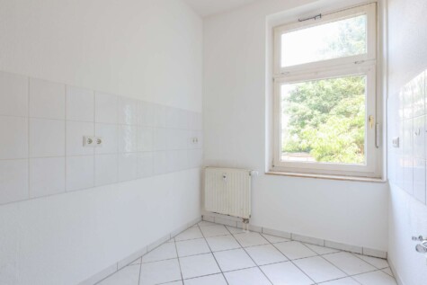 Eigentumswohnung in Stadtvilla zzgl Stpl u. Gartenanteil angrenz.am Berliner Forst - Küche II (8351)