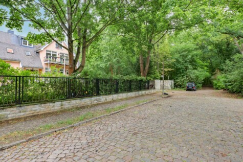 Eigentumswohnung in Stadtvilla zzgl Stpl u. Gartenanteil angrenz.am Berliner Forst - Straßenansicht II (8391)