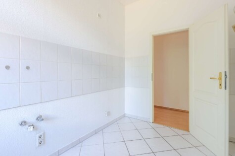 Eigentumswohnung in Stadtvilla zzgl Stpl u. Gartenanteil angrenz.am Berliner Forst - Küche II (8352)